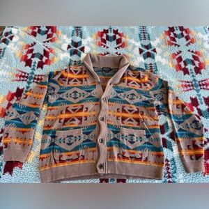 Men’s Pendleton Cardigan in Large.